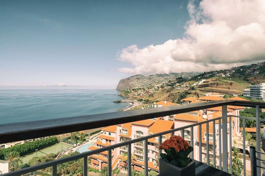 Sunny Bayhill With Swimming Pool Lägenhet Funchal  Exteriör bild